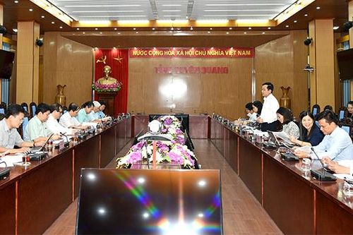 Đoàn công tác của Ủy ban Văn hóa, giáo dục, thanh niên, thiếu niên và nhi đồng của Quốc hội thăm, làm việc tại Tuyên Quang