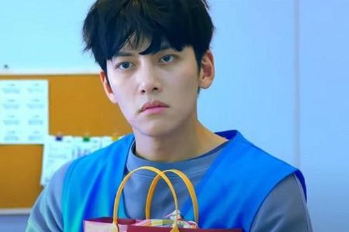 Ji Chang Wook: 'Chàng khờ' thích ngôn tình nhưng cứ chọn phim nào là phim đấy 'flop'?
