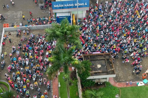 'Huê Phong, PouYuen cùng cực lắm mới giảm nhiều lao động đến vậy'