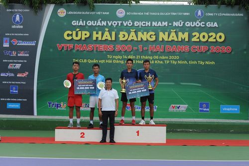 Lý Hoàng Nam trở lại bằng cú đúp vô địch giải VTF Masters 500