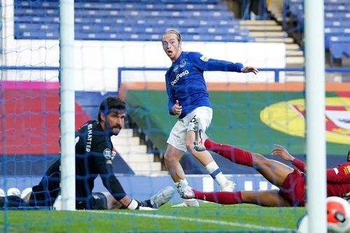Liverpool suýt 'ăn trái đắng' trên sân Everton
