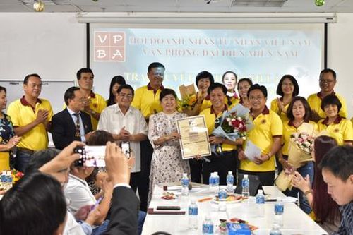 Trao quyết định thành lập Chi hội Câu lạc bộ Doanh nhân họ Lê TPHCM