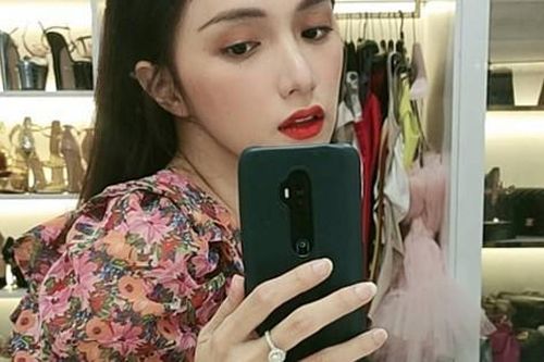 Tuổi 29, Hoa hậu Hương Giang có gia tài khổng lồ ra sao?