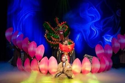 Tại sao sân khấu xã hội hóa thăng trầm?