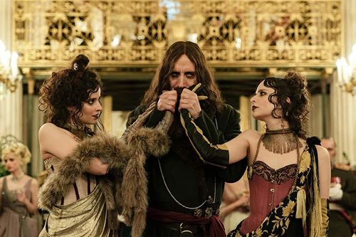 Phe phản diện chiếm sóng trong trailer 'The King's Man'
