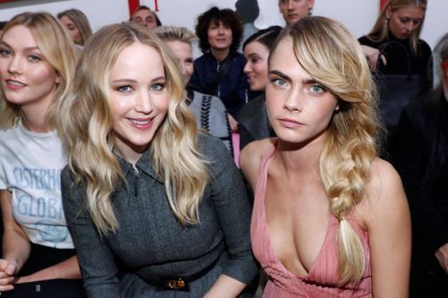 Cara Delevingne - mỹ nhân gia thế, công khai yêu cả nam và nữ