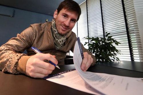 Barca trói chân Messi thêm 2 năm, lương 500.000 euro/tuần