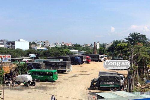Bãi giữ xe nằm giữa khu dân cư gây ồn ào, ô nhiễm