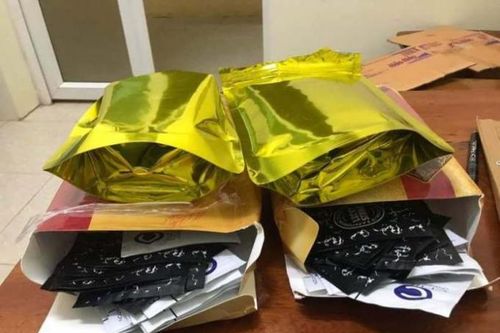 Bắt giữ đối tượng mua bán trái phép chất ma túy tại nhà, thu giữ 200g cỏ Mỹ