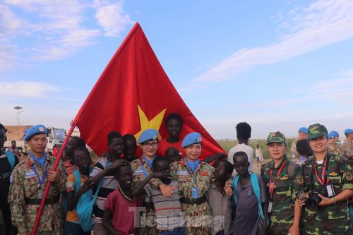 Kỷ niệm Nam Sudan của nữ sĩ quan mũ nồi xanh Sa Minh Ngọc