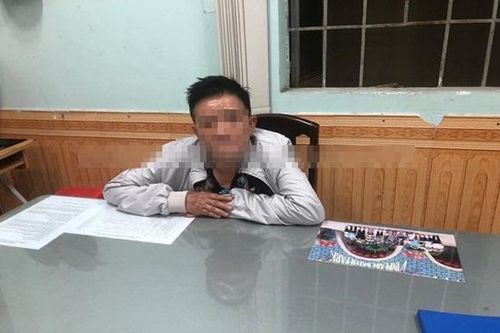 Tạm giữ cụ ông 70 tuổi về hành vi chứa mại dâm