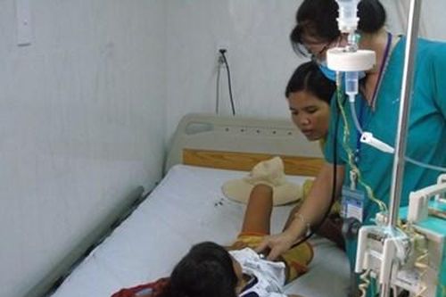 Ngộ độc do ăn củ sắn, 3 cháu nhỏ thương vong ở Đắk Lắk