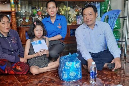 Em Phạm Thị Thanh Huyền mong được cứu giúp