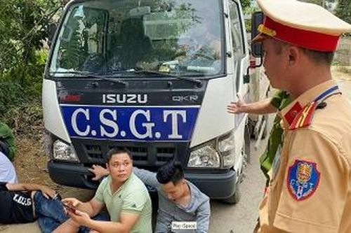 Xử lý nghiêm đối tượng chống người thi hành công vụ