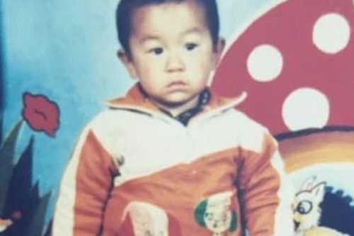 Hành trình tìm con bị bắt cóc được dựng thành phim kinh điển: Mỗi ngày chạy xe rong ruổi hơn 100km, sau 23 năm vẫn bặt vô âm tín