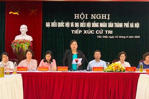 Cử tri quận Cầu Giấy bức xúc về tiền điện tăng bất thường