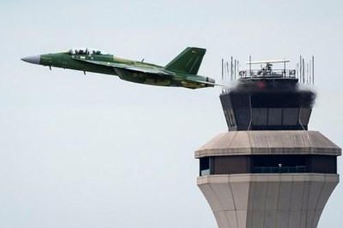 Hải quân Mỹ nhận tiêm kích F/A-18 nâng cấp đầu tiên