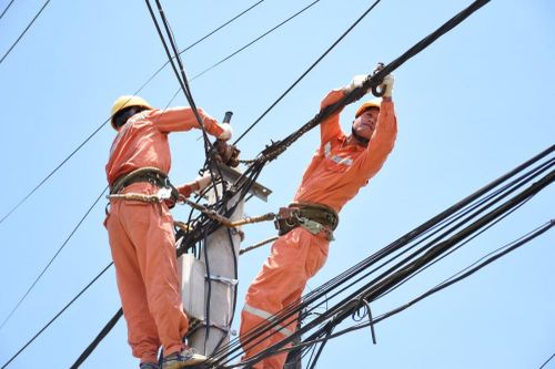 Hóa đơn tiền điện tăng cao: Cần tăng sự minh bạch