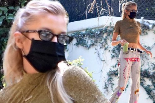 Không nội y, 'thiên thần nội y' Stella Maxwell mặc ôm sát khoe dáng siêu mẫu