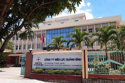 Đình chỉ công tác Phó Giám đốc Công ty Điện lực Quảng Bình và Giám đốc Điện lực Đồng Hới