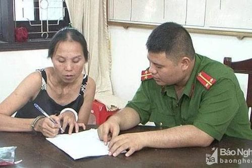 Công an Cửa Lò thông báo tìm chủ nhân 2 chiếc ví bị trộm chứa 21 triệu đồng