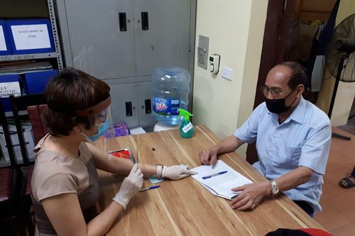 Dành hơn 330 tỷ đồng trao quà tặng người có công