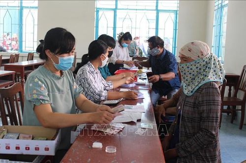 Đôn đốc thực hiện các chính sách hỗ trợ người dân gặp khó khăn do đại dịch COVID-19