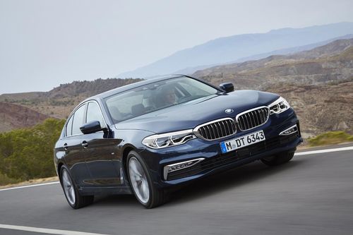 BMW Series 5 giảm giá sâu, BMW X3 nhận ưu đãi 185 triệu đồng