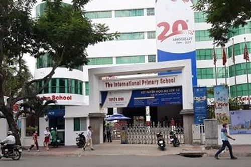 Phụ huynh hốt hoảng với vết bầm của con, giáo viên bảo chỉ đánh nhẹ!