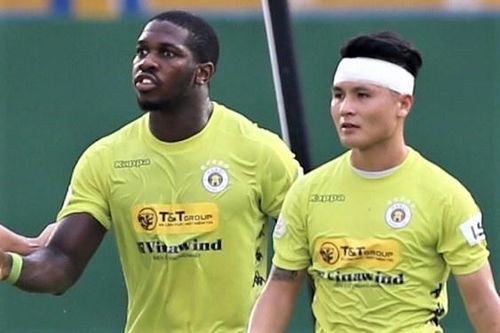 Văn Quyết kiếm penalty, Rimario mở tỷ số cho CLB Hà Nội