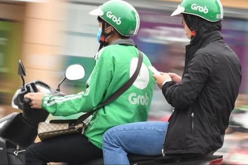 Điều tra vụ nữ lái xe ôm công nghệ tình nghi lừa đón học sinh