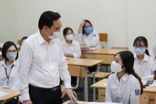 Thí sinh thi tốt nghiệp THPT năm nay được mang gì vào phòng thi?