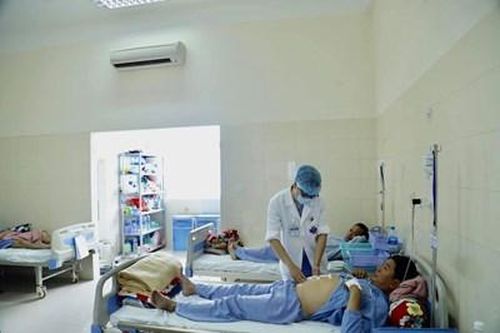 Thời tiết nắng nóng, bệnh nhân nhập viện tăng đột biến