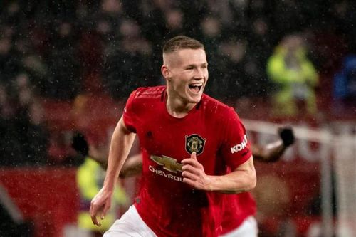 Tin thể thao nổi bật 24/6: Manchester United gia hạn hợp đồng trói chân 'đội trưởng tương lai'