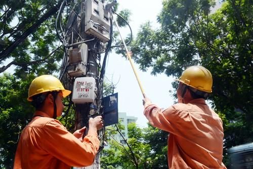 Điện tiêu thụ toàn quốc tháng 6/2020 tăng kỷ lục