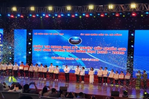 Học sinh Hải Phòng 'hiến kế' xử lý ô nhiễm chất thải hữu cơ tại làng nghề