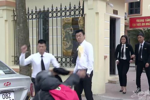 'Lựa chọn số phận' tập 6, Cường và Quang bị ném chất bẩn ở cổng tòa
