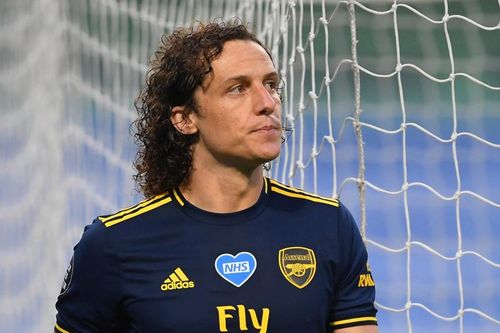 Liên tục 'bán đứng' Arsenal, David Luiz vẫn có quà