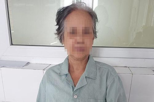 20 năm tự chữa ung thư tại nhà, người phụ nữ Hà Nội mới đến viện