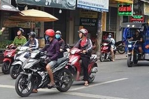 Truy bắt 2 tên trộm xe SH liều lĩnh dùng dao tấn công người truy đuổi
