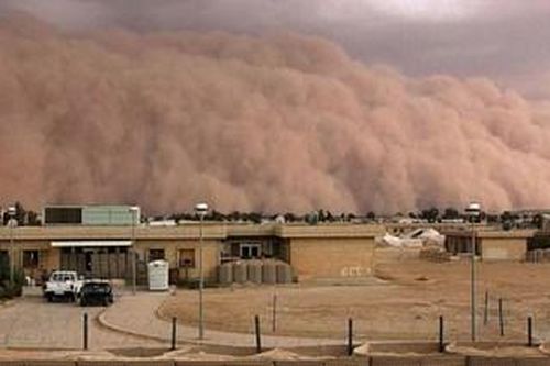 Bão bụi Sahara khổng lồ tấn công vùng Caribbean và Châu Mỹ