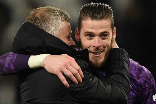 De Gea được HLV Solskjaer đặt trọn niềm tin, khen là 'thủ môn hay nhất thế giới'
