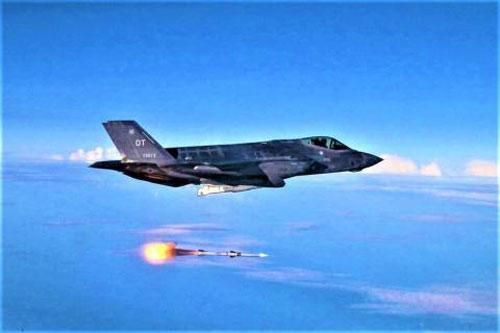 Mỹ gặp khó khi hoàn thiện vũ khí cho F-35