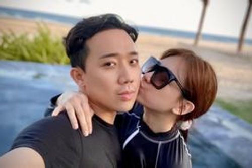 Phải mất tới 4 năm Hari Won và Trấn Thành mới được làm điều này cùng nhau