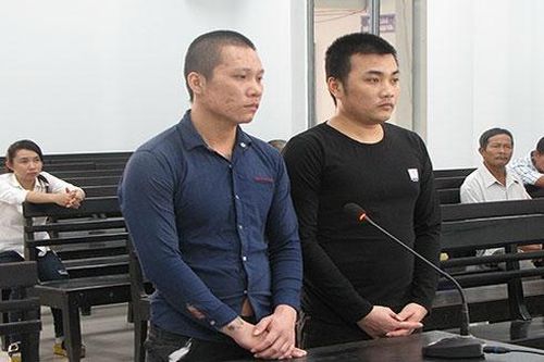 Xích mích, dùng cây gỗ đánh chết người