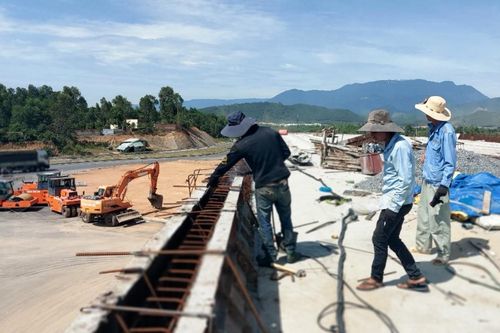 Cao tốc La Sơn-Túy Loan sắp thông xe vẫn vướng mặt bằng: Đà Nẵng gỡ 'nút thắt'