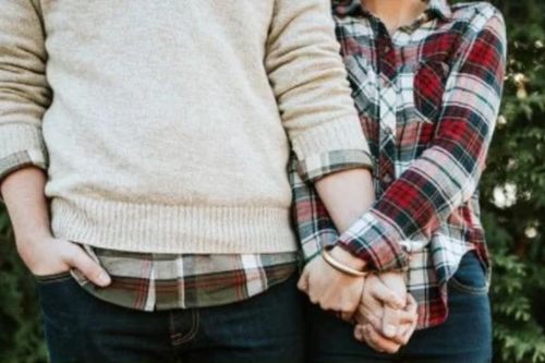 Cô gái 'chạy mất dép' vì mẹ của bạn trai hỏi câu 'cực kỳ nhạy cảm' ngay lần gặp đầu tiên