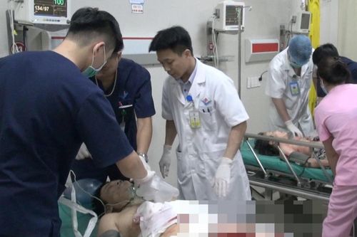 Mâu thuẫn gia đình, chồng chém vợ tử vong