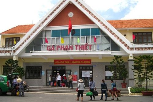 Chạy thêm nhiều tàu phục vụ cao điểm mùa hè