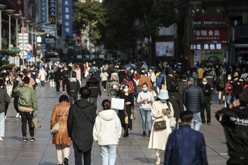 IMF tung dự báo mới, Covid-19 'nương tay' với các nền kinh tế châu Á